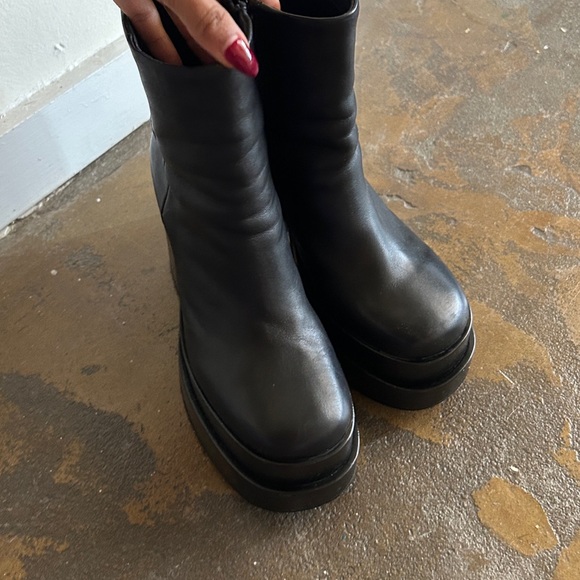 Steve Madden cobra black leather platform boot - Picture 5 of 9